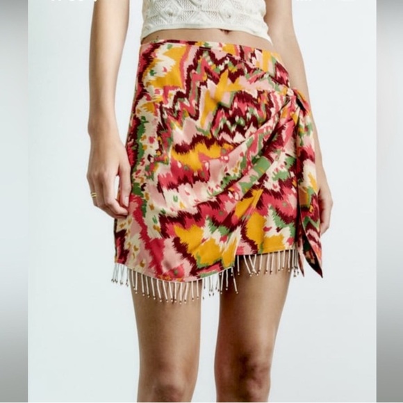 Zara Front Tie Mini Skirt Beaded Fringe Size L - Picture 1 of 10